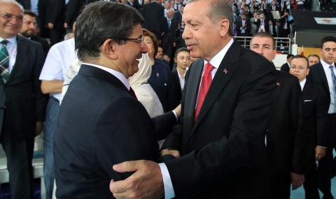 Вътрешен преврат в партията на Ердоган - 1