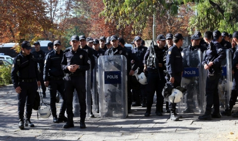 Нова вълна от арести в турските служби - 1