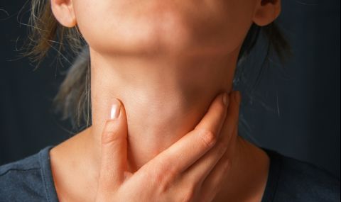 Тези 10 признака сигнализират за рак на гърлото - 1