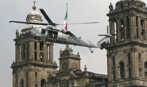Катастрофиралият хеликоптер в Мексико преследвал известен наркобос  - 1