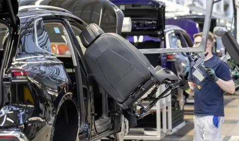 Volkswagen планира да произвежда автомобили в Египет - 1