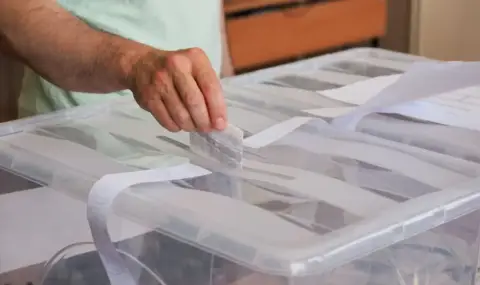 Северна Македония провежда местни избори - 1