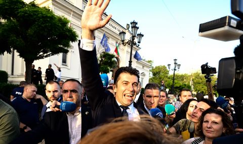 "Лента.ру": Българският премиер обвини руския посланик в свалянето на правителството - 1
