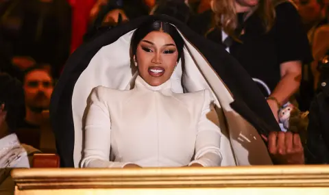 Kой е бащата на четвъртото дете на Карди Би? - 1