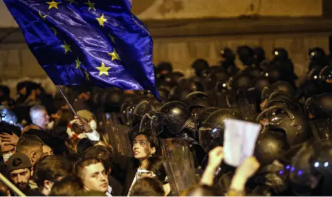 Протестите срещу властта в Грузия не спират - 1