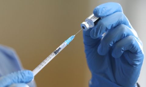 Рекордьор: 101 годишен пловдивчанин се ваксинира срещу грип - 1