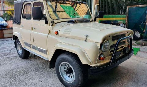 За €20 000 (!) в Италия се продава дизелов УАЗ-469 - 1