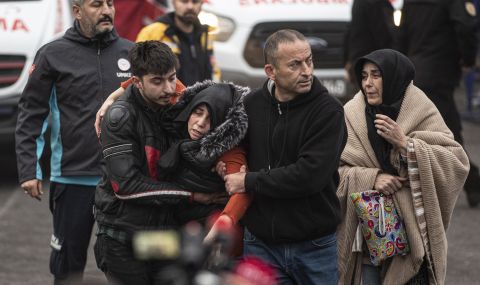 Трагедия разтърси Турция! 40 души загинаха на място - 1