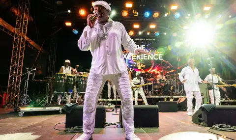 Медицинска драма в Earth, Wind & Fire: барабанистът им откаран в критично състояние - 1