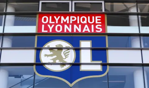 Шок във Франция: Олимпик Лион изхвърлен в Лига 2 заради финансови нарушения - 1