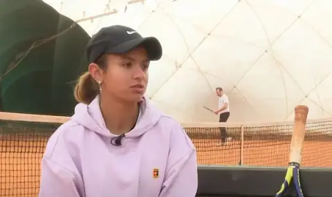 Ива Иванова отстрани американка в Тунис - 1