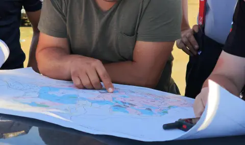 Военни и днес помагат в гасенето на пожара в Рила - 1