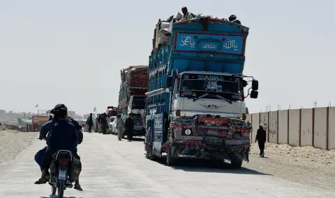Афганистан и Пакистан подновяват диалога след неуспеха на преговорите - 1