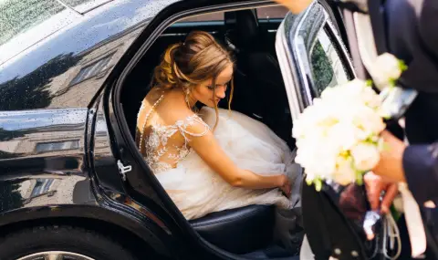 Откраднаха кола с булчинска рокля, булката я проследи по GPS - 1