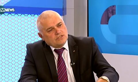 Валентин Радев: Ниската избирателна активност се дължи на машините - 1