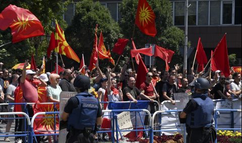 ВМРО-ДПМНЕ: Българските евродепутати искат заличаване на македонския език - 1
