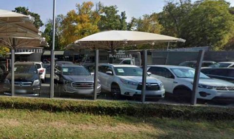 Започна преместването на автокъща "Капитолия" - 1