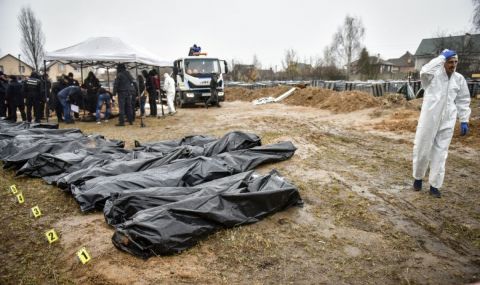 Кметът на украинското селище Макаров: Открихме над 130 убити цивилни - 1