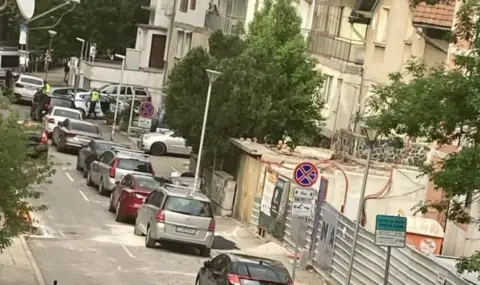 В центъра на София: Гонка между полиция и шофьор, предизвикал катастрофа и избягал от местопроизшествието - 1