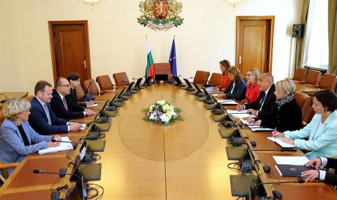 Борисов се срещна с докладчиците по пост-мониторинговия диалог - 1