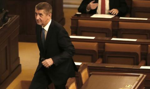 Правителството в Чехия подаде оставка - 1