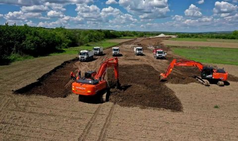 За лотовете от 4 до 9 на АМ "Хемус" няма издадени разрешителни за строеж - 1