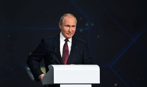 Владимир Путин поздрави сепаратистите в Източна Украйна за Деня на победата - 1