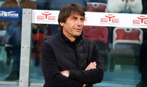 Феновете на Наполи поискаха оставката на Антонио Конте - 1