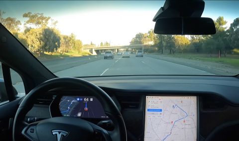 Tesla се закара сама до сервиза (ВИДЕО) - 1