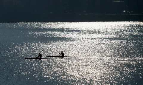 Времето днес, прогноза за петък, 8 септември: Предимно слънчево, слаби валежи в Източна България - 1