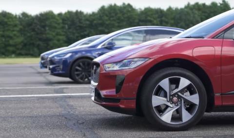 Видео: Jaguar i-Pace vs. две Tesla Model X - 1