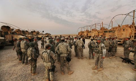 Ракети са поразили иракска база с американски войски - 1