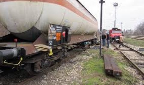Спряха теч на газ от цистерна на гарата в Борово - 1