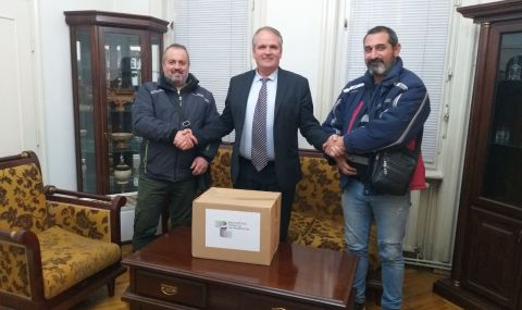Консулството ни в Битоля дари хуманитарни пакети на нуждаещи се - 1