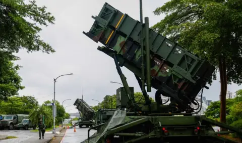 Дронове летят над ремонтната база на Patriot в Германия - 1