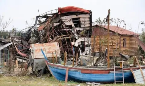 12 killed in Ukrainian attack on Sea of Azov resort Kyrylivka - 1