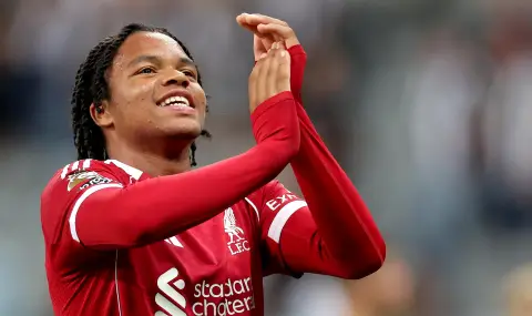 Кой е 16-годишният спасител на Ливърпул  в мача с Нюкасъл?  - 1