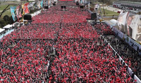 Най-големият митинг в историята на Истанбул (СНИМКИ) - 1