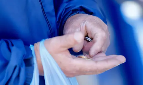 Великден в България: 10 евро за три салати, три краставици и пресен лук