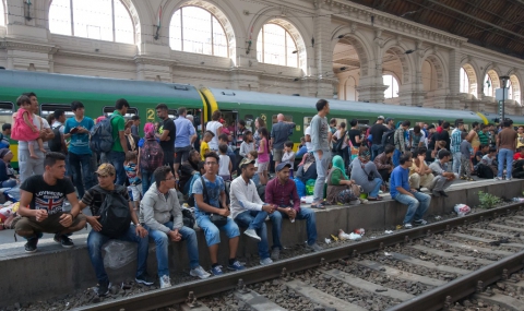 ООН призовава ЕС да приеме още 200 000 бежанци - 1