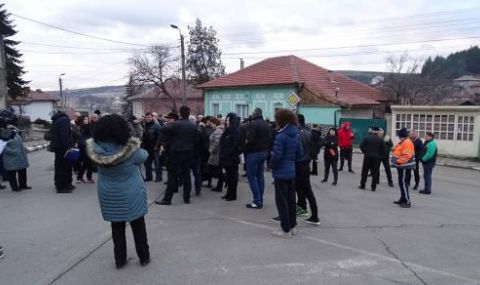 Свлачище заплашва жилищни блокове в Бобов дол - 1