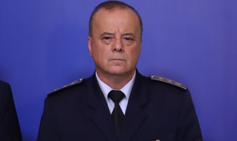 Комисар Тенчо Тенев ще съди министъра на МВР - 1