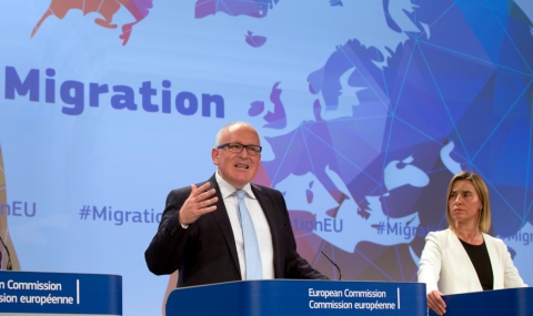 ЕК предложи: Европа да приеме 20 хиляди бежанци за две години - 1