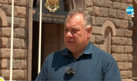 Мирослав Ненков: Покривът гори, а обсъждаме кой кого е обидил или ощипал - 1