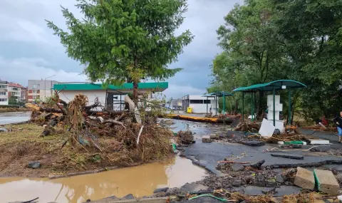 Още във вторник е изпратено писмо до областните управители за предприемане на мерки заради очакваните валежи - 1