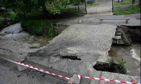 Срути се мост във Владая - 1