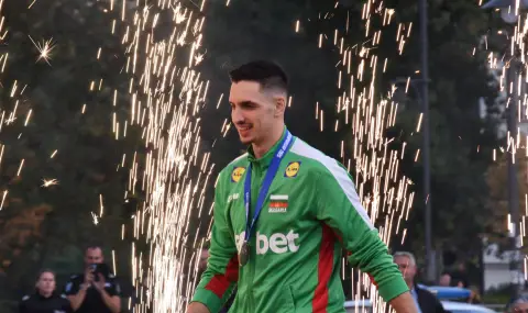 Преслав Петков с първи трофей в Италия още при дебюта си - 1