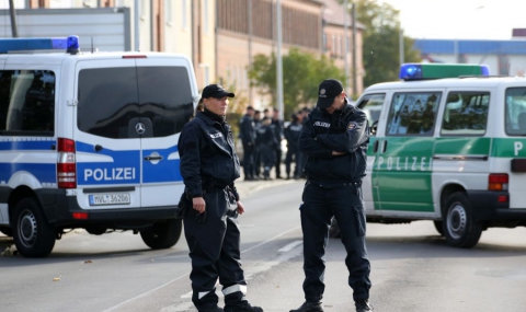 Старец бяга от болница, за да се почерпи с бира за ЧРД - 1