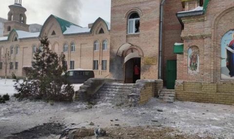 Православие ли? Руснаците обстрелваха своя църква в Северодонецк - 1