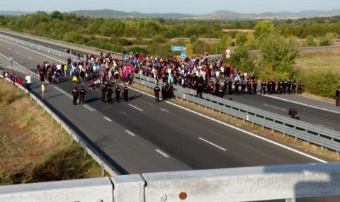 След две седмици на протест падат блокадите на магистрала „Тракия” и „Хаинбоаз” - 1